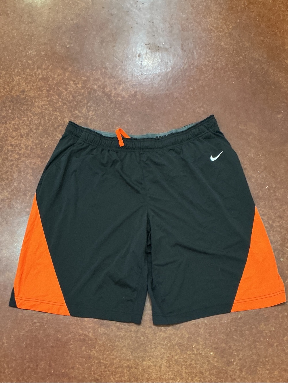 Nike Men’s Black and Orange Training Shorts with Swoosh Baltimore Orioles MLB